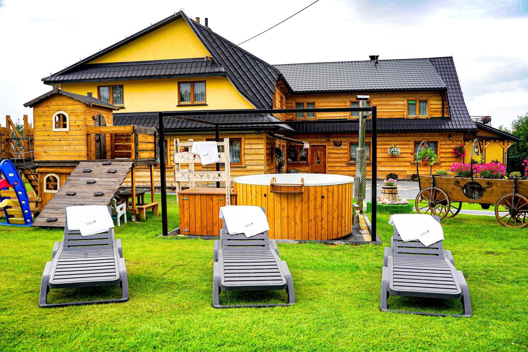 ザコパネ Gosciniec Kukulka Z Jacuzzi Bed & Breakfast エクステリア 写真