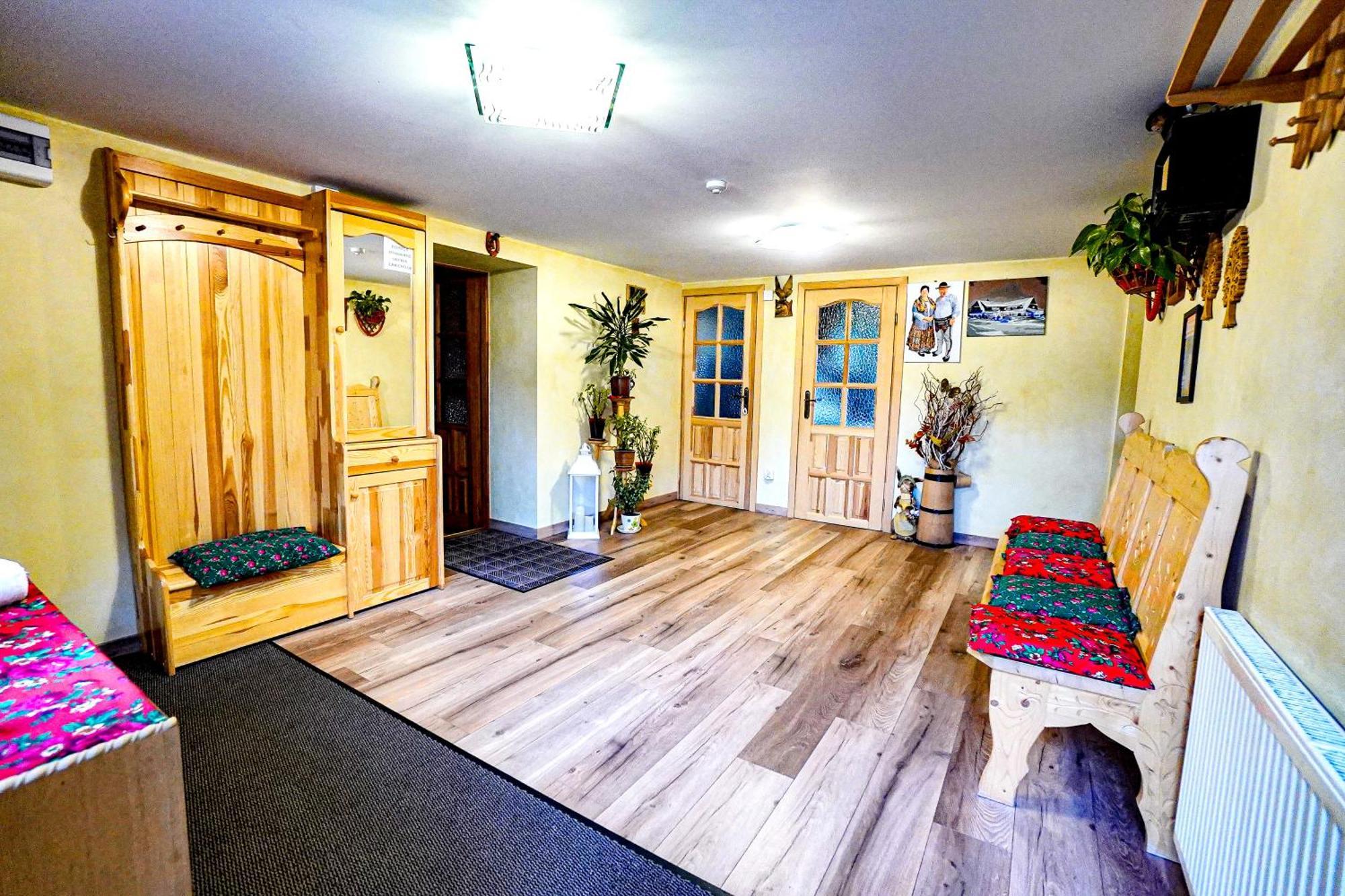 ザコパネ Gosciniec Kukulka Z Jacuzzi Bed & Breakfast エクステリア 写真