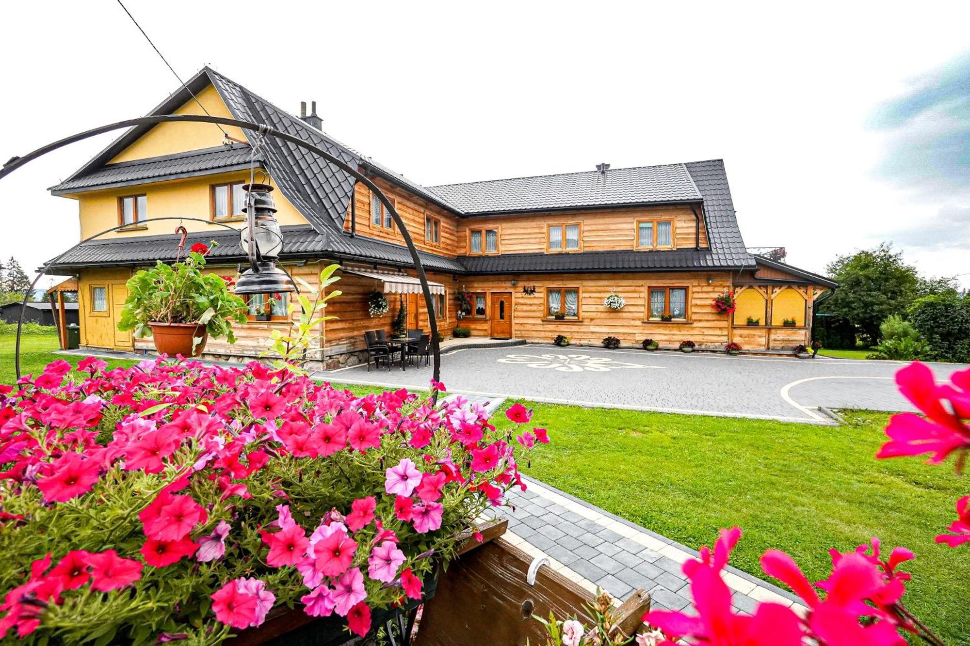 ザコパネ Gosciniec Kukulka Z Jacuzzi Bed & Breakfast エクステリア 写真